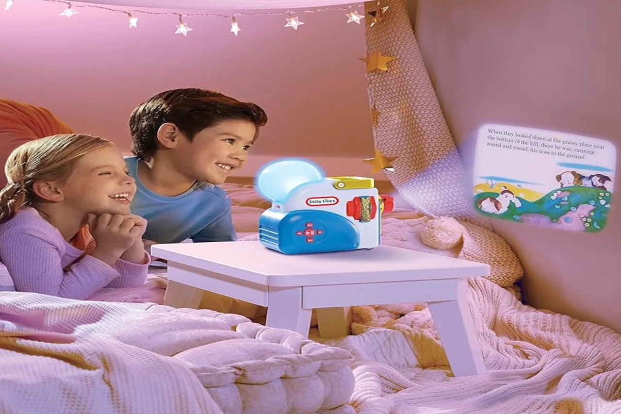 The Little Tikes Story Dream Machine Starter Set